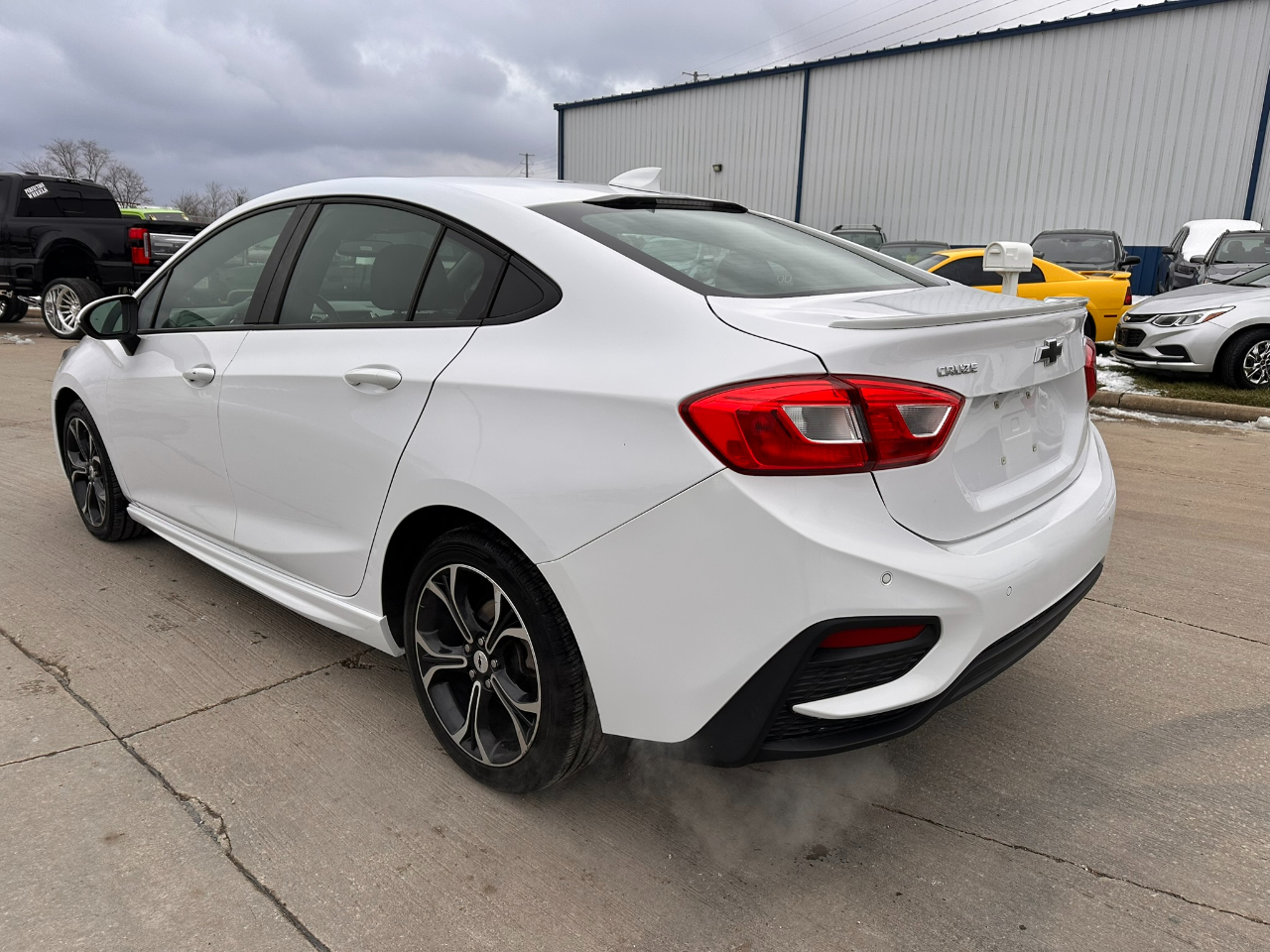 Chevrolet Cruze 4dr Sdn LT 2019