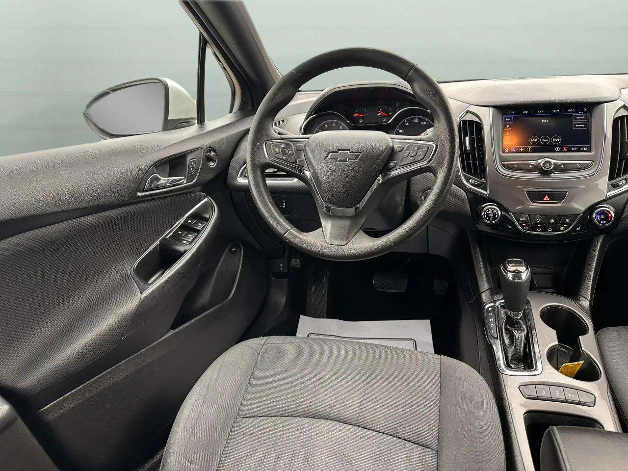 Chevrolet Cruze 4dr Sdn LT 2019
