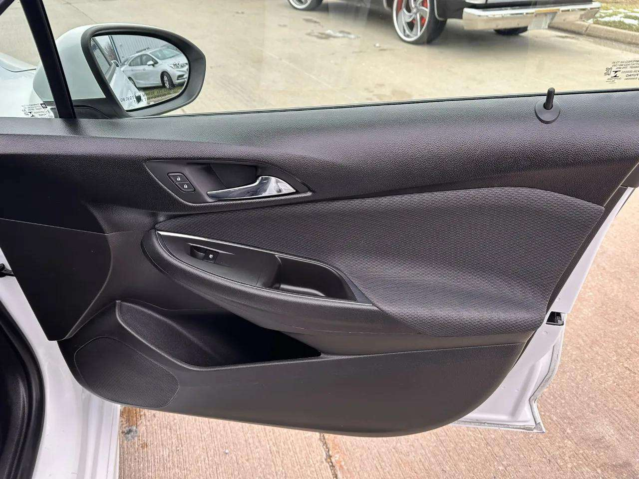 Chevrolet Cruze 4dr Sdn LT 2019