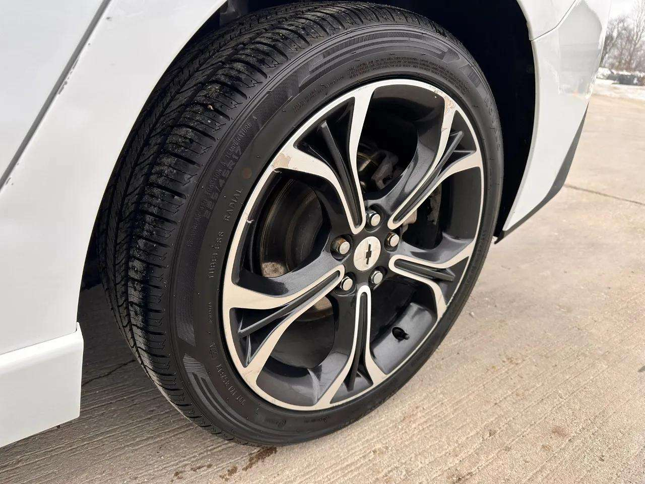 Chevrolet Cruze 4dr Sdn LT 2019