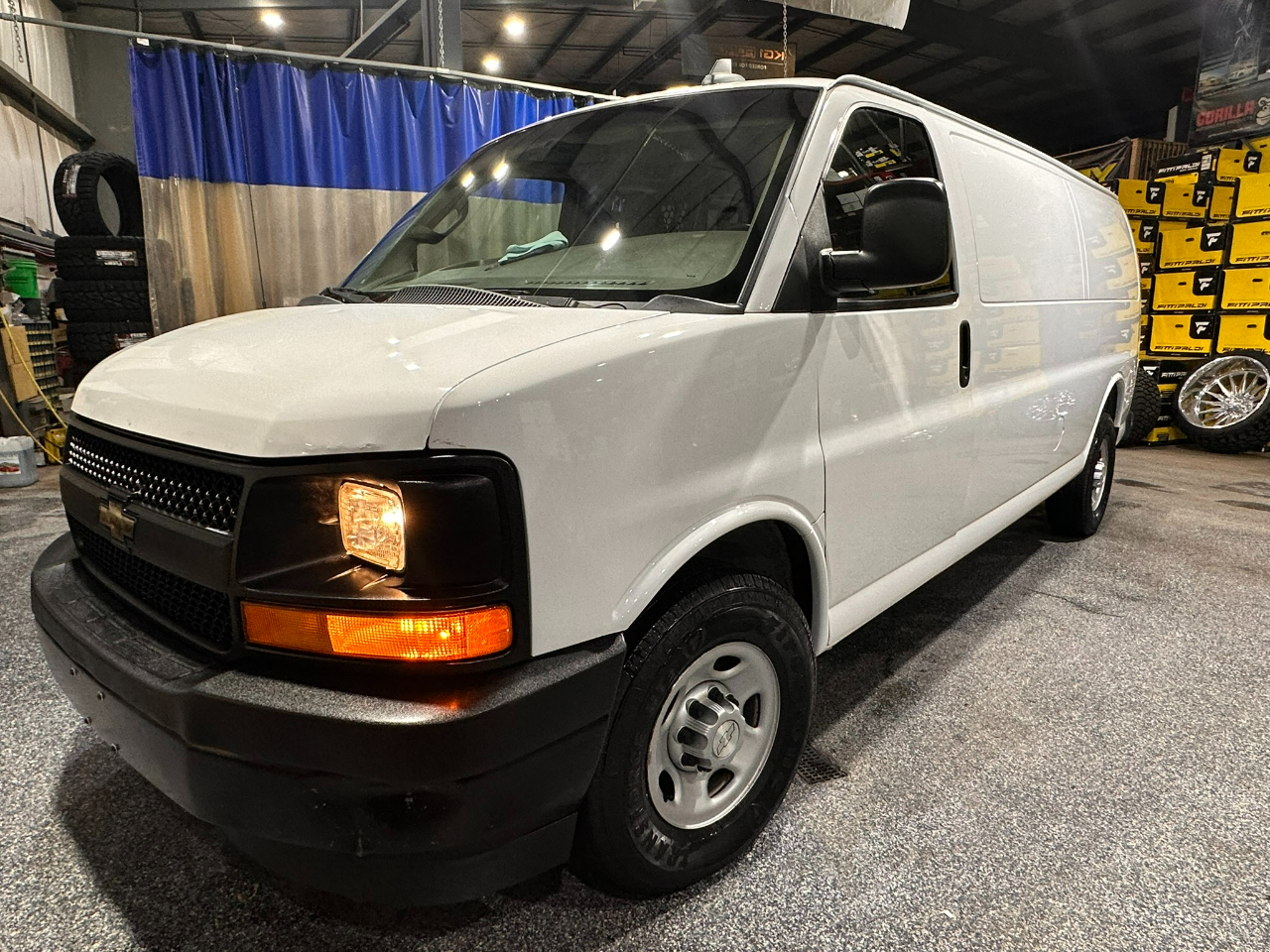 2017 Chevrolet Express Cargo Van RWD 3500 155"