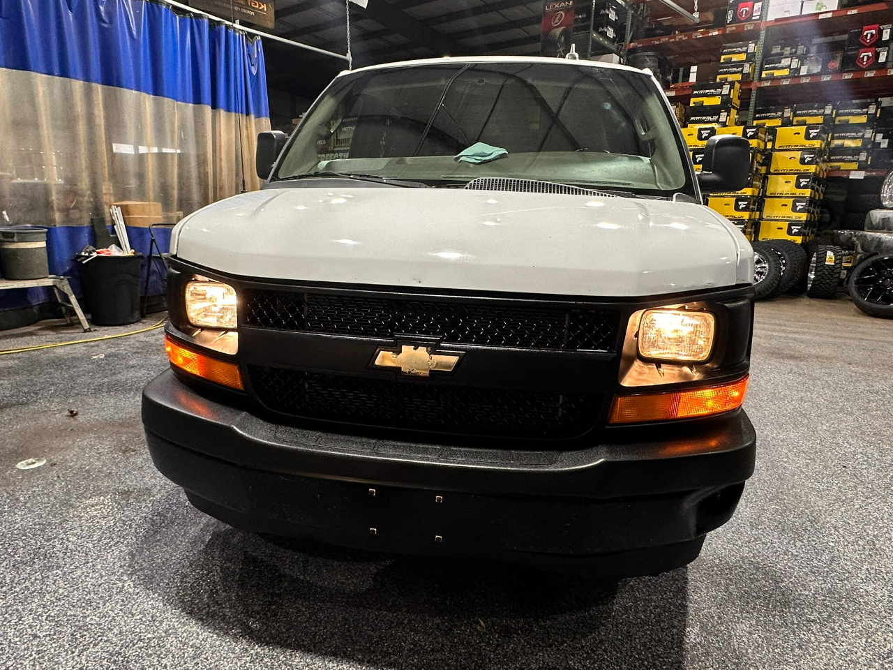 Chevrolet Express Cargo Van RWD 3500 155" 2017