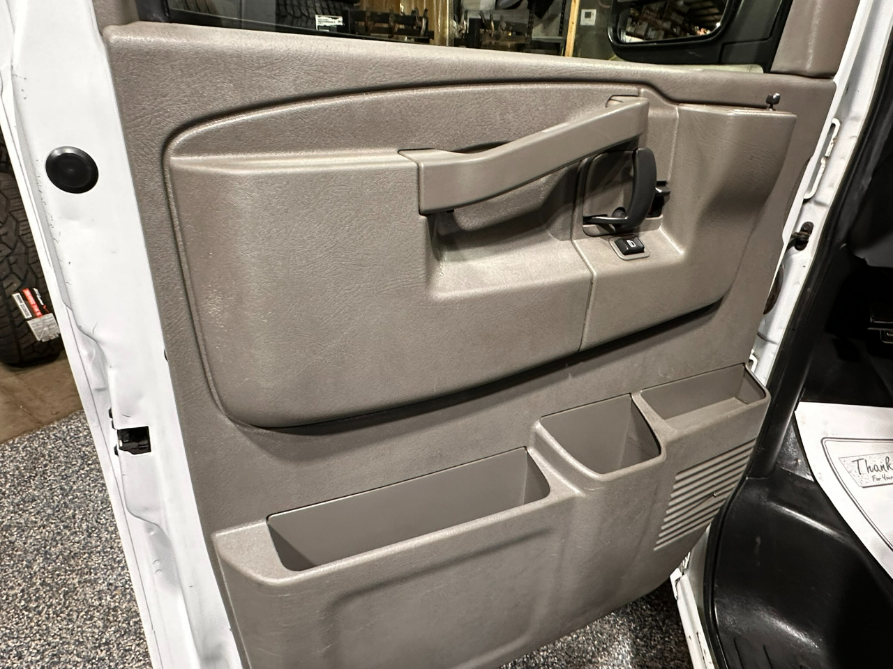 Chevrolet Express Cargo Van RWD 3500 155" 2017