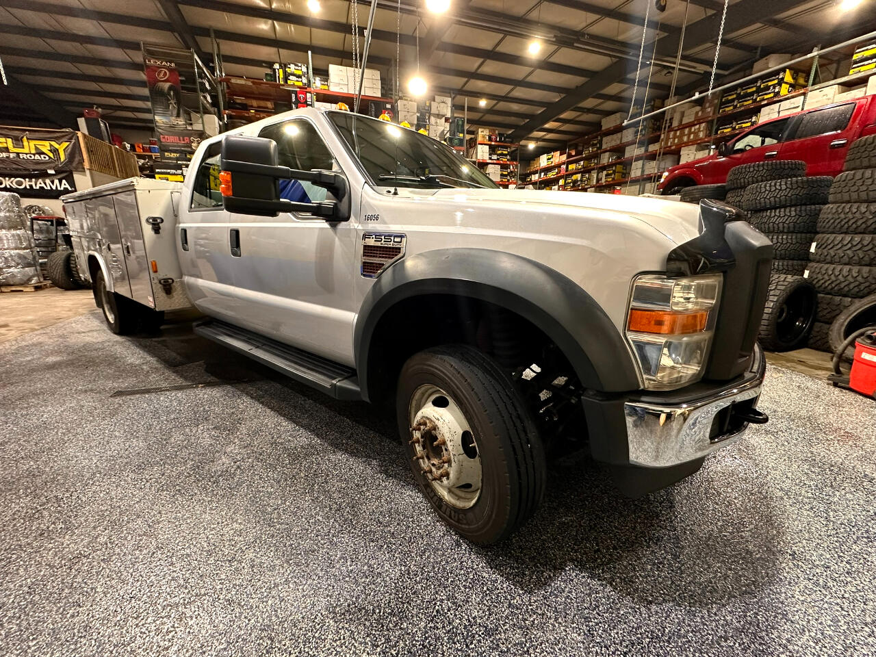 Ford Super Duty F-550 DRW 2WD Crew Cab 176" WB 60" CA Lariat 2010