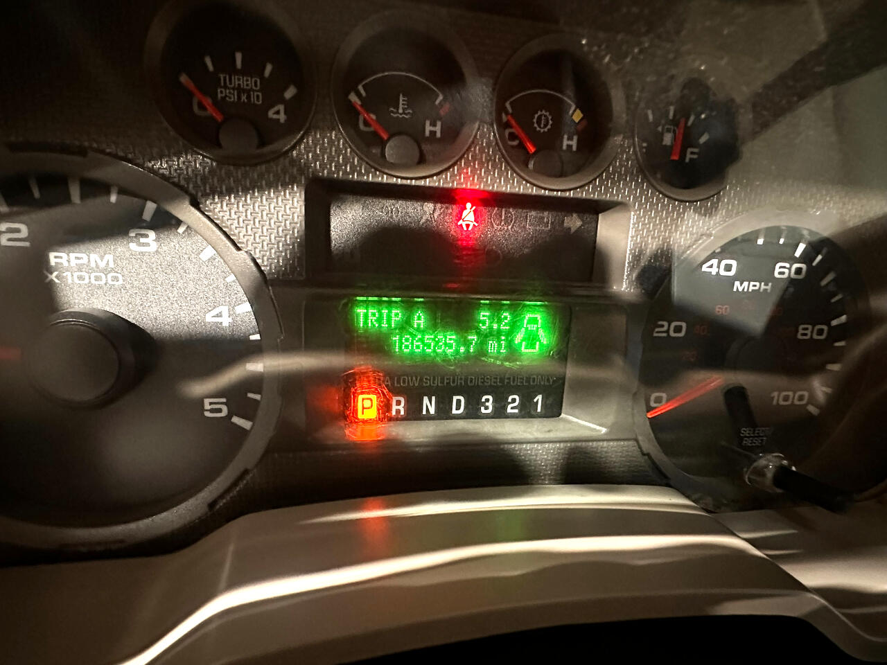 Ford Super Duty F-550 DRW 2WD Crew Cab 176" WB 60" CA Lariat 2010