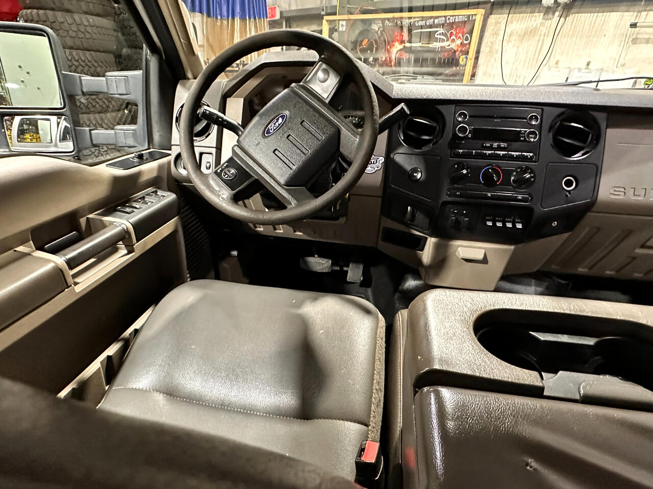 Ford Super Duty F-550 DRW 2WD Crew Cab 176" WB 60" CA Lariat 2010