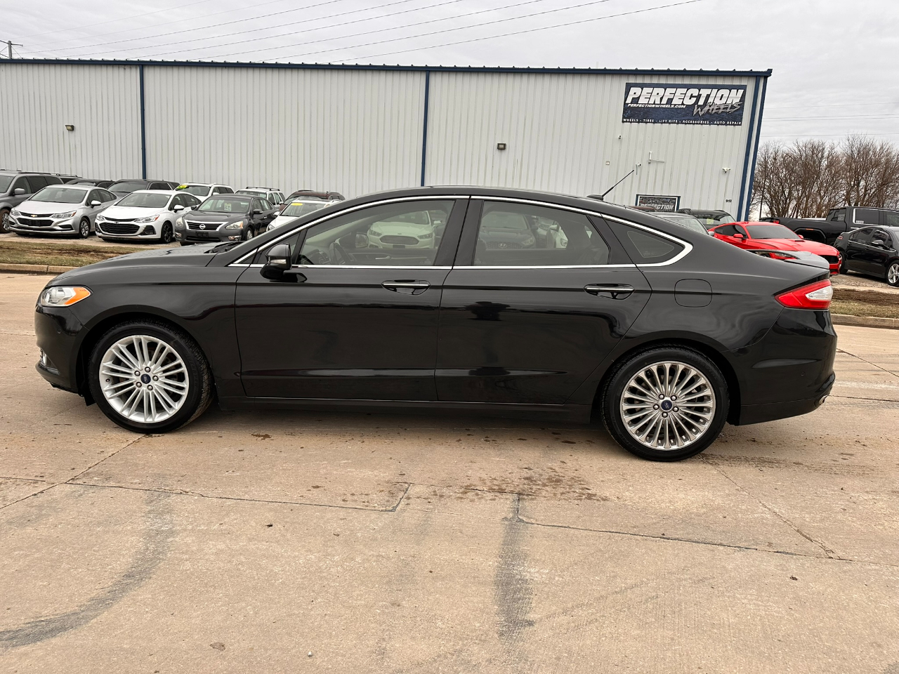 Ford Fusion 4dr Sdn Titanium FWD 2014