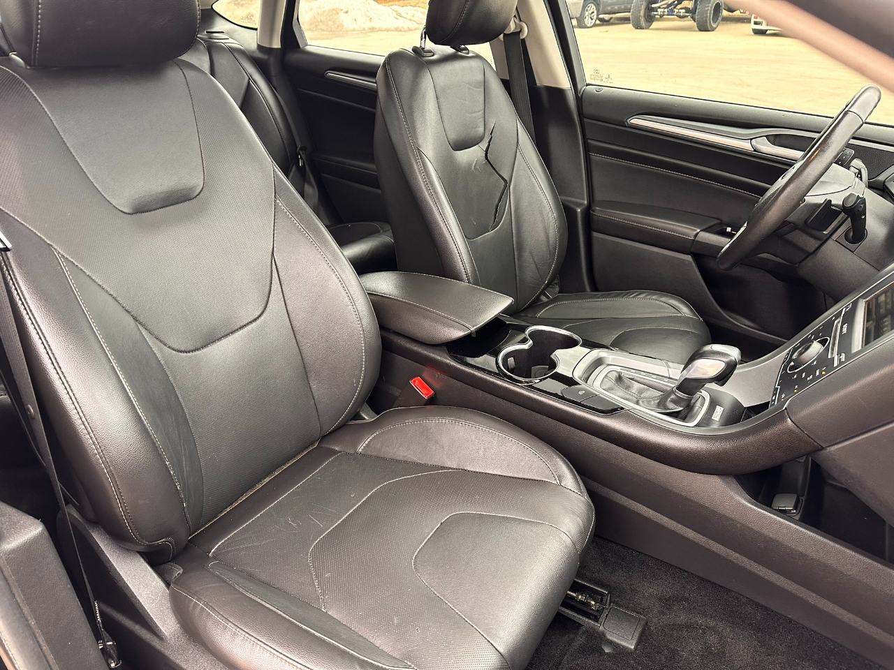 Ford Fusion 4dr Sdn Titanium FWD 2014