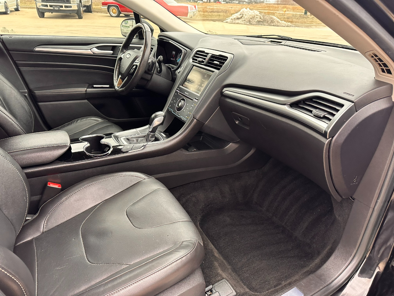 Ford Fusion 4dr Sdn Titanium FWD 2014