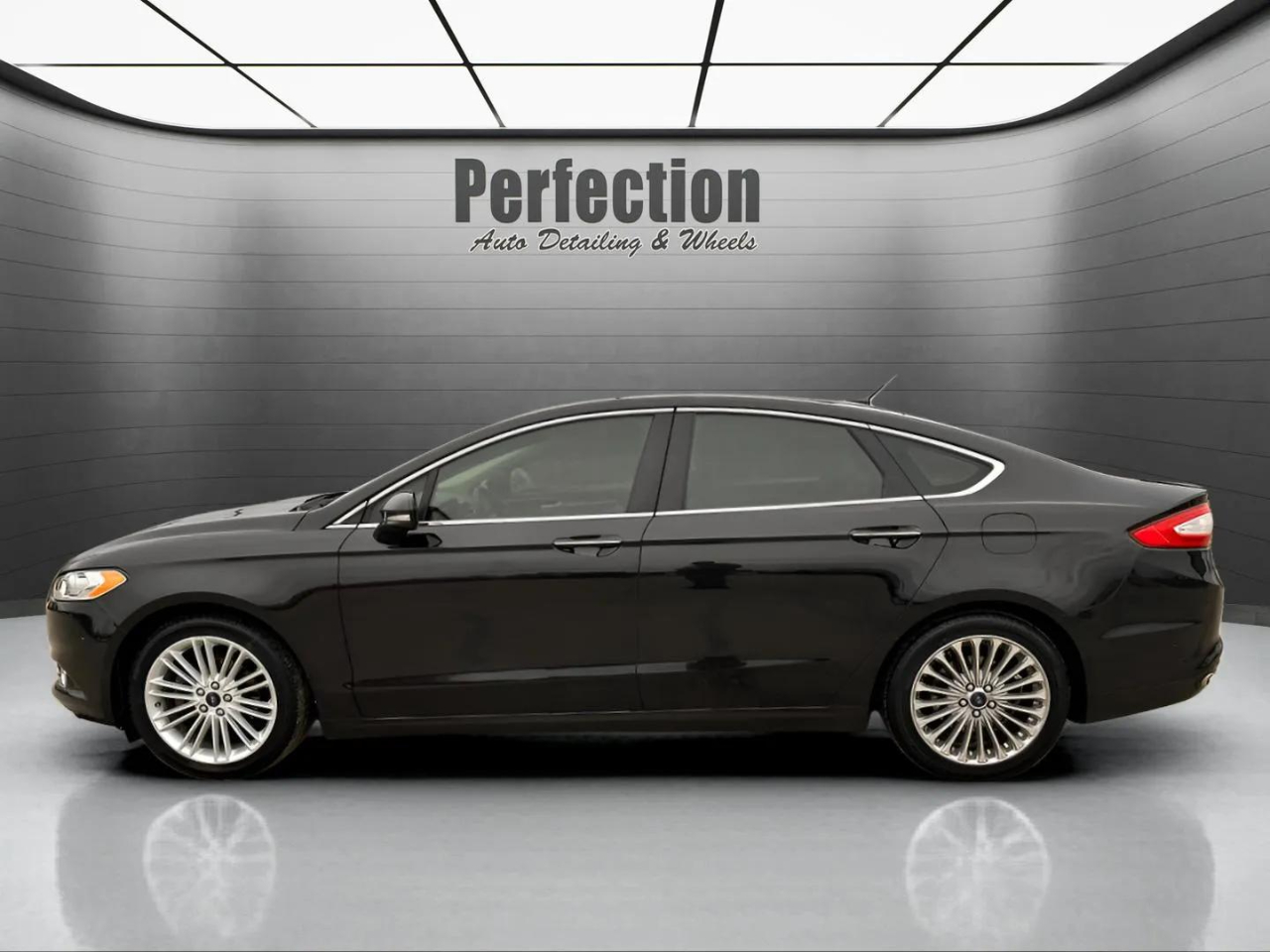 Ford Fusion 4dr Sdn Titanium FWD 2014