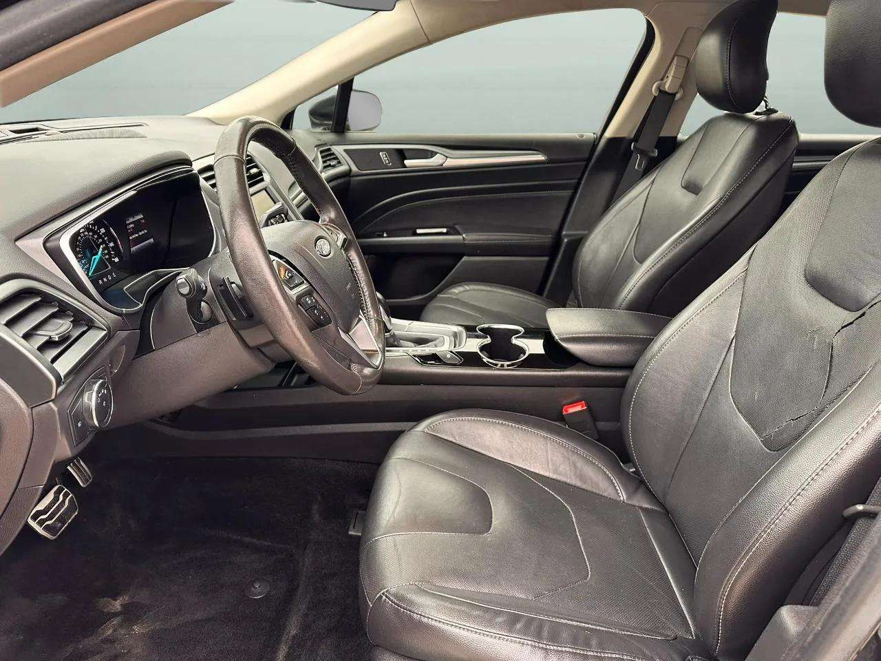 Ford Fusion 4dr Sdn Titanium FWD 2014