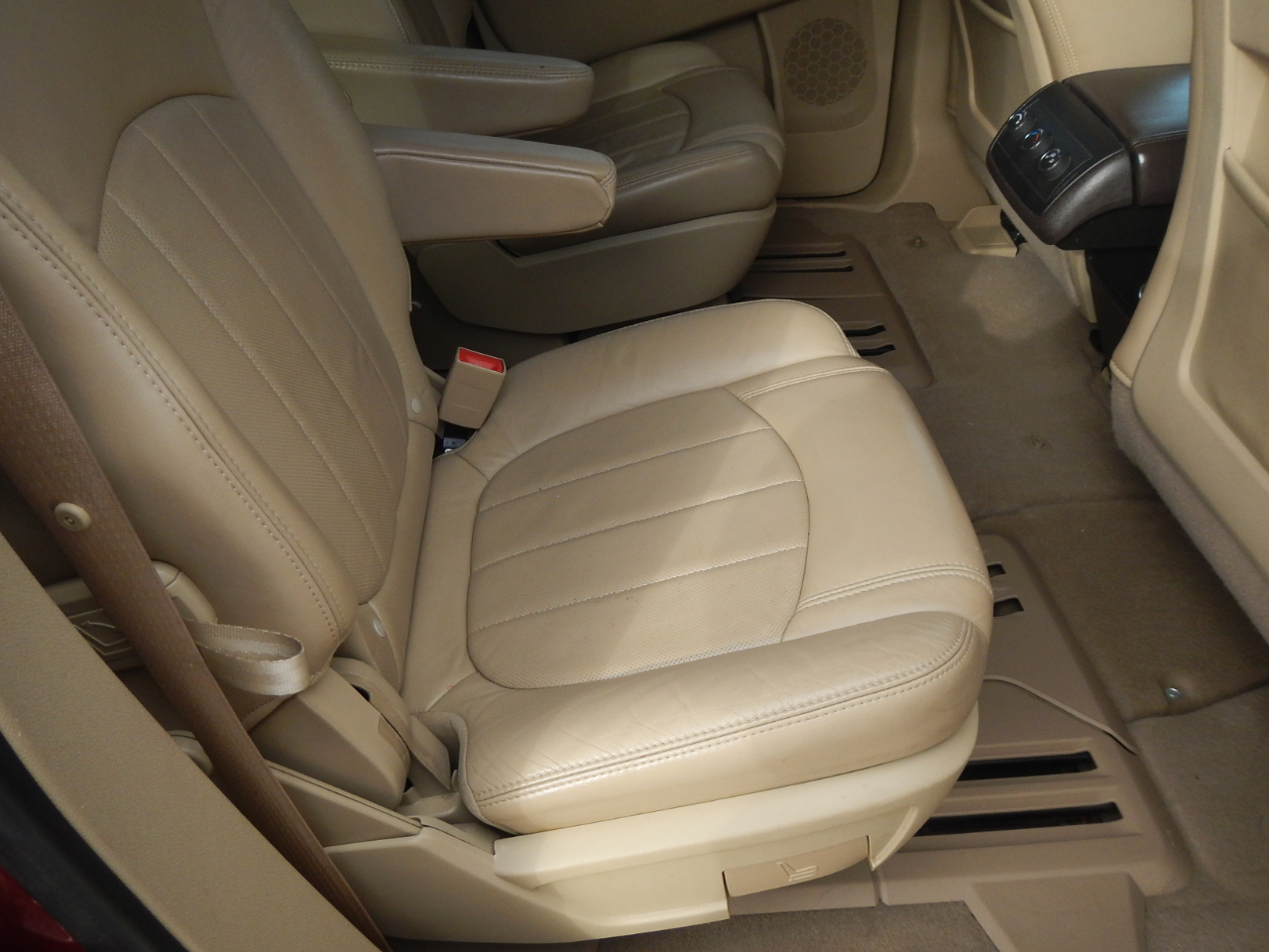 Buick Enclave AWD 4dr CXL w/1XL 2010