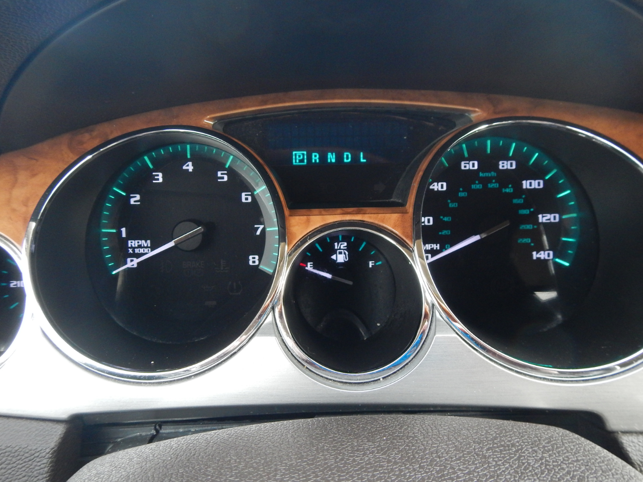 Buick Enclave AWD 4dr CXL w/1XL 2010