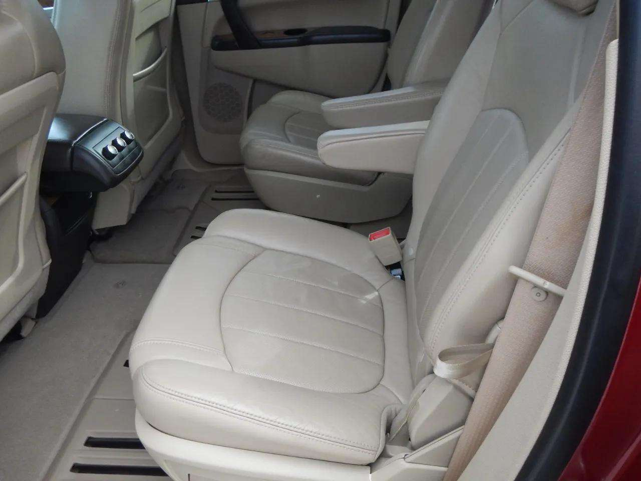 Buick Enclave AWD 4dr CXL w/1XL 2010