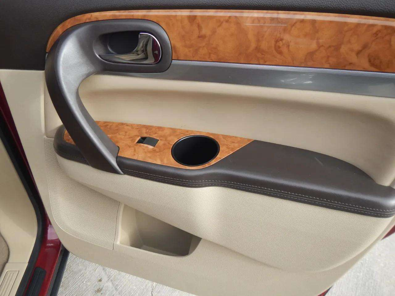 Buick Enclave AWD 4dr CXL w/1XL 2010