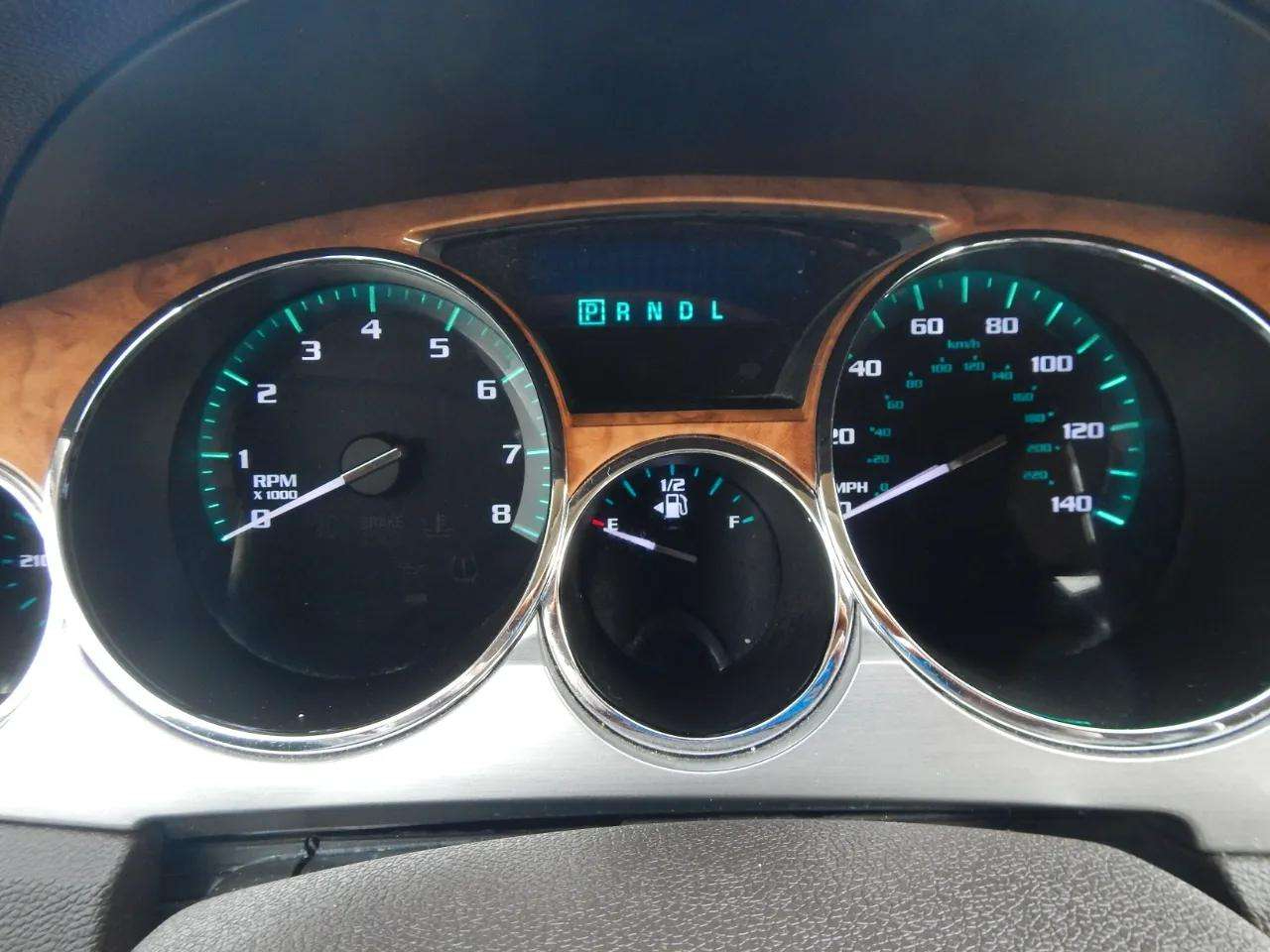 Buick Enclave AWD 4dr CXL w/1XL 2010