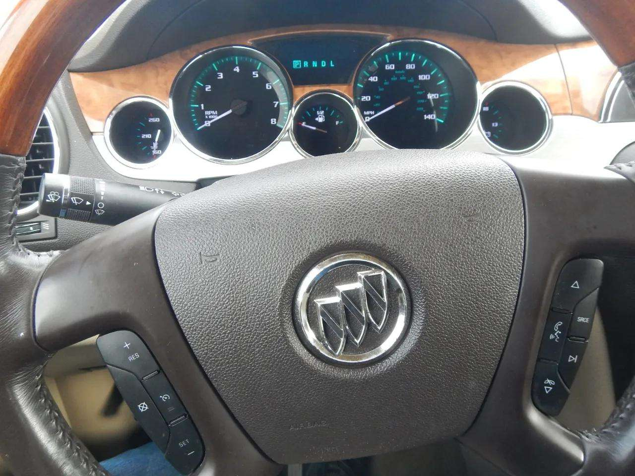 Buick Enclave AWD 4dr CXL w/1XL 2010