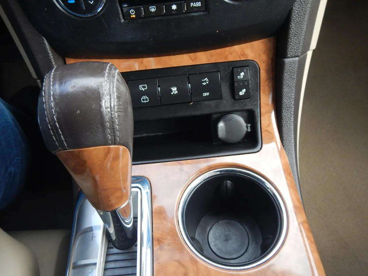 Buick Enclave AWD 4dr CXL w/1XL 2010