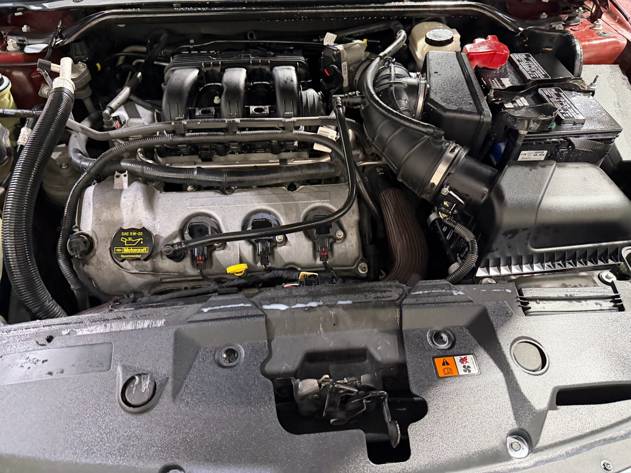 Ford Taurus 4dr Sdn Limited FWD 2010