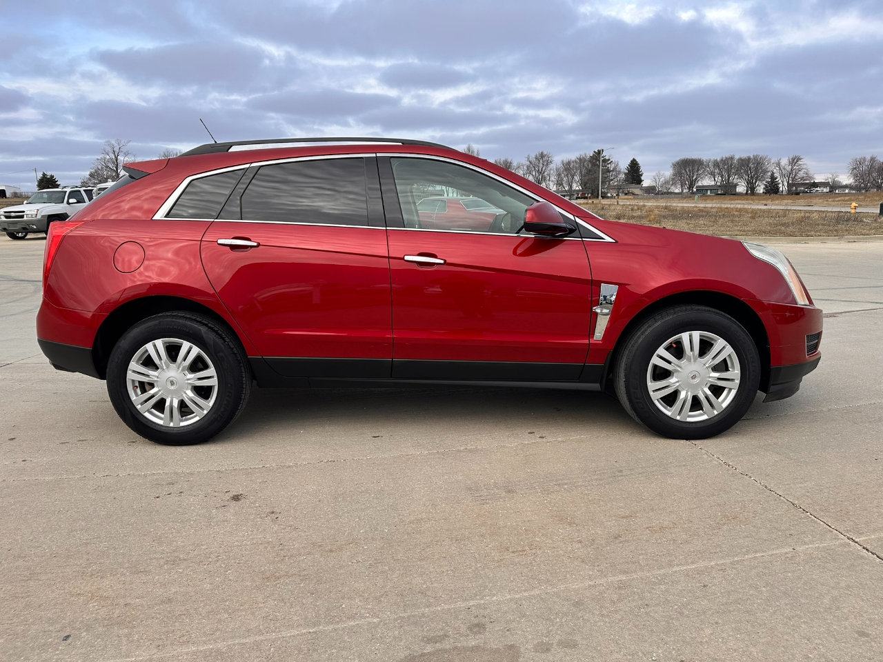 Cadillac SRX FWD 4dr Base 2011