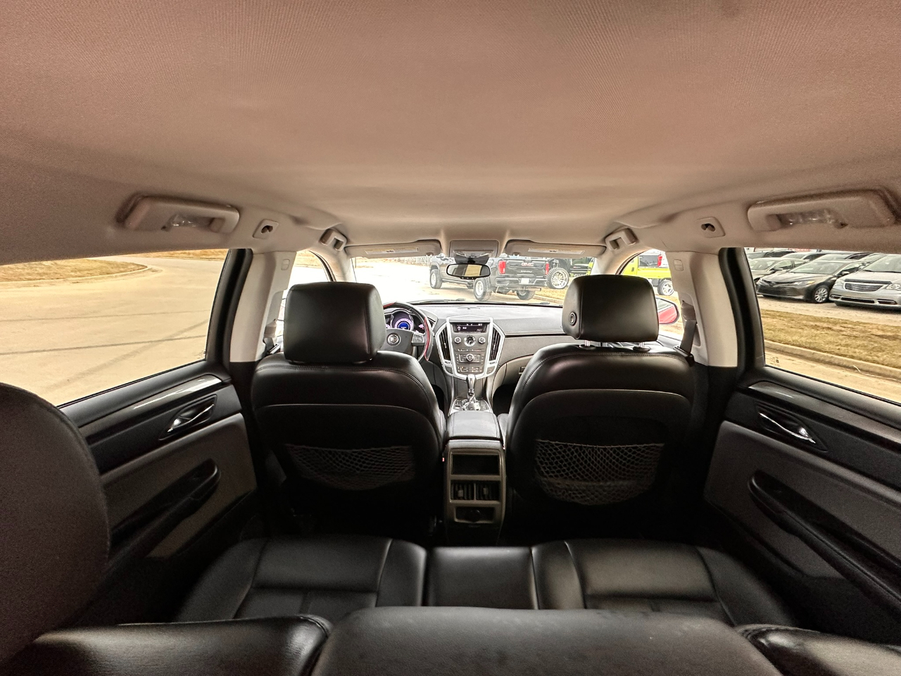 Cadillac SRX FWD 4dr Base 2011