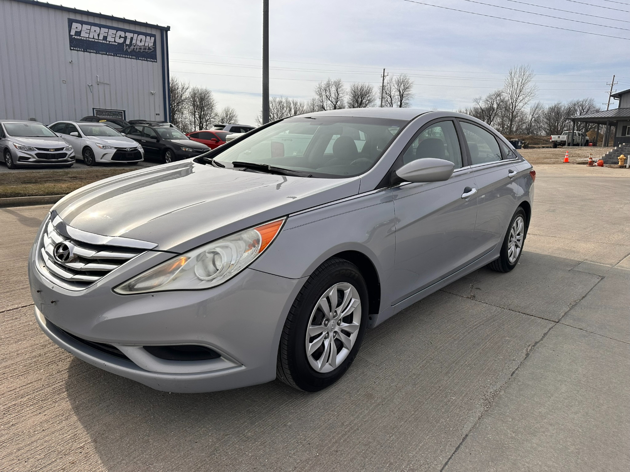 2011 Hyundai Sonata GLS's photo