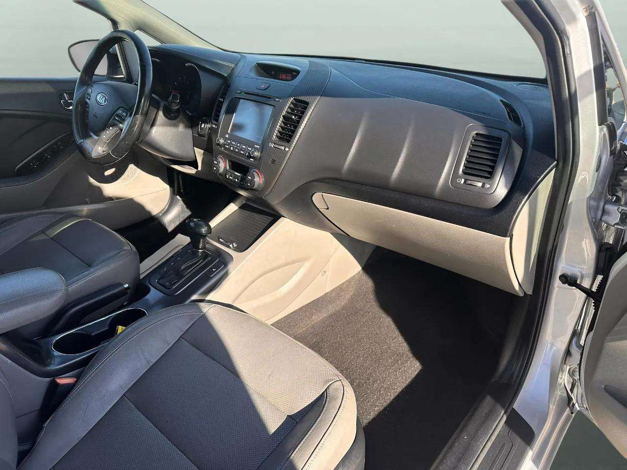 Kia Forte 4dr Sdn Auto EX 2015