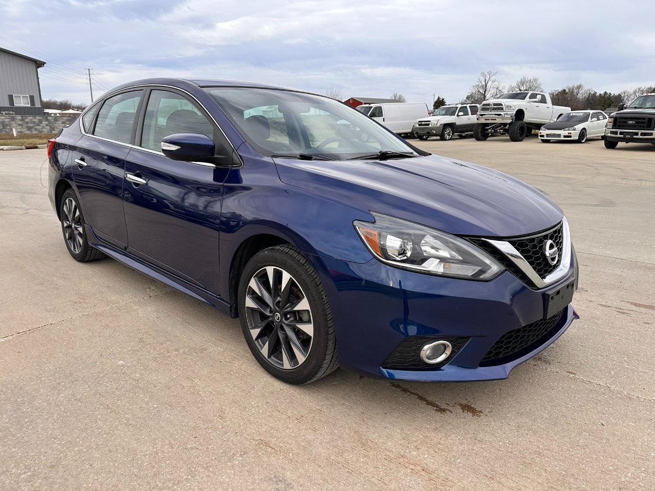 Nissan Sentra SR CVT 2017
