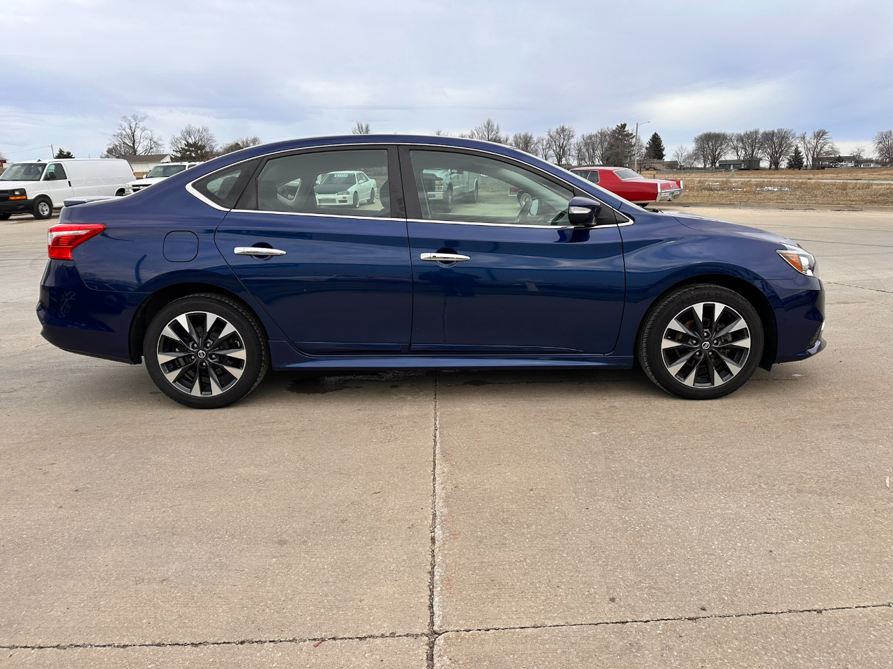 Nissan Sentra SR CVT 2017