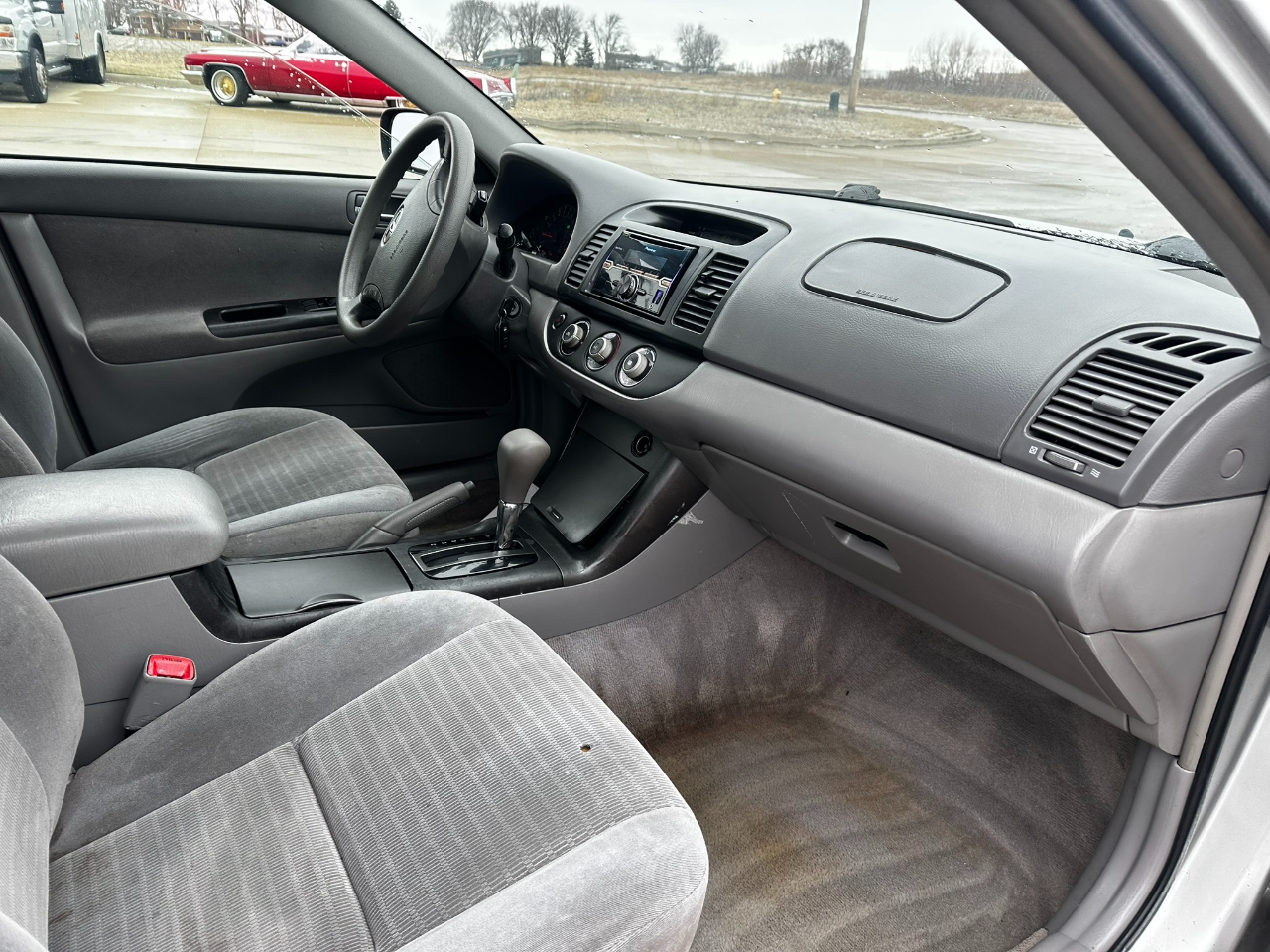 Toyota Camry 4dr Sdn XLE Auto (Natl) 2005