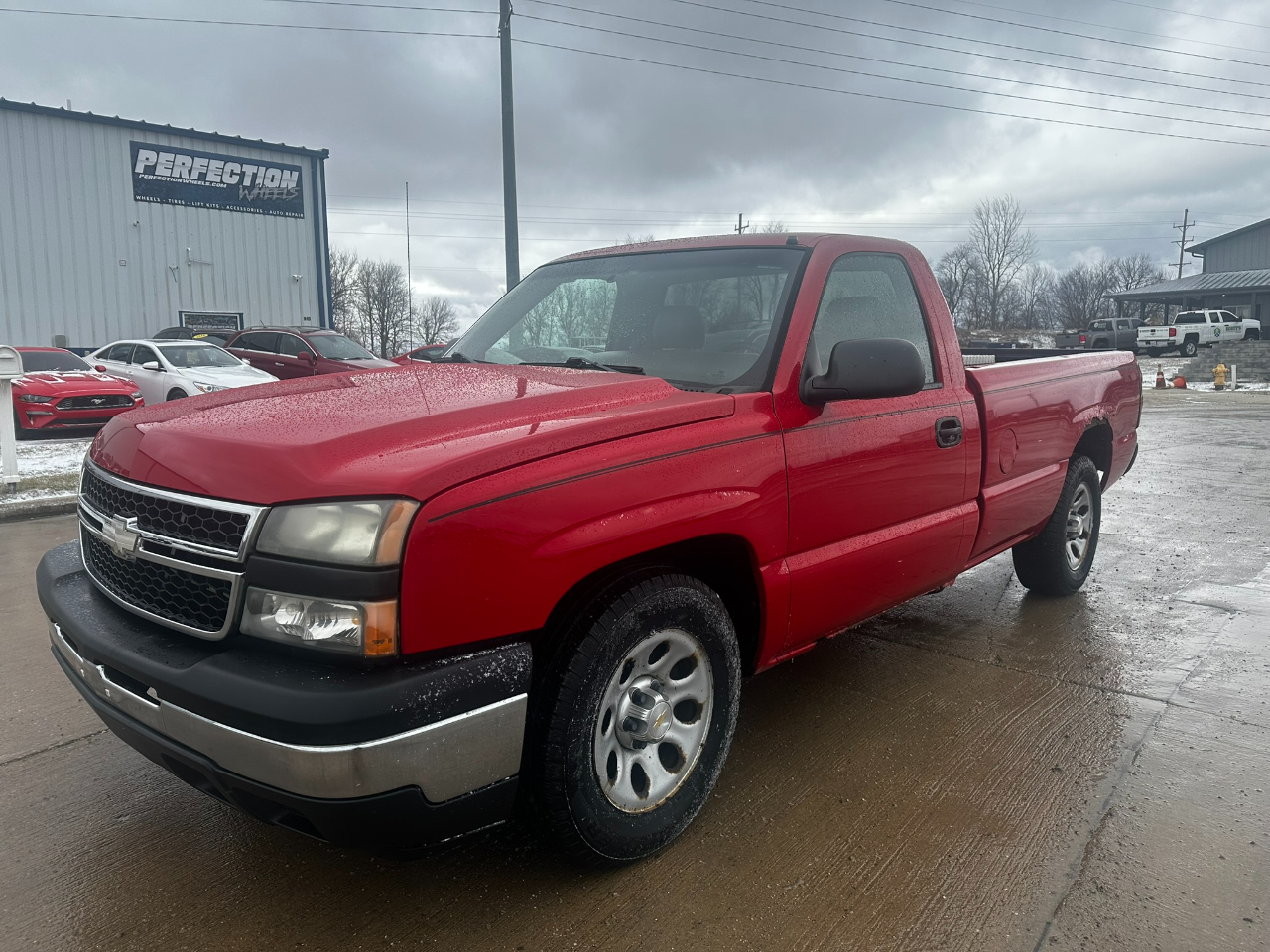 Chevrolet Silverado 1500 Reg Cab 133.0" WB 2WD Work Truck 2006