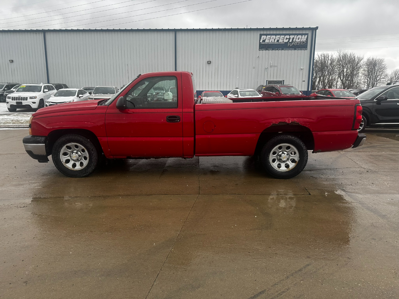 Chevrolet Silverado 1500 Reg Cab 133.0" WB 2WD Work Truck 2006