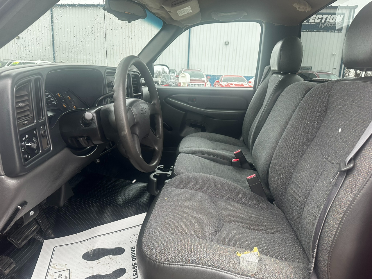 Chevrolet Silverado 1500 Reg Cab 133.0" WB 2WD Work Truck 2006