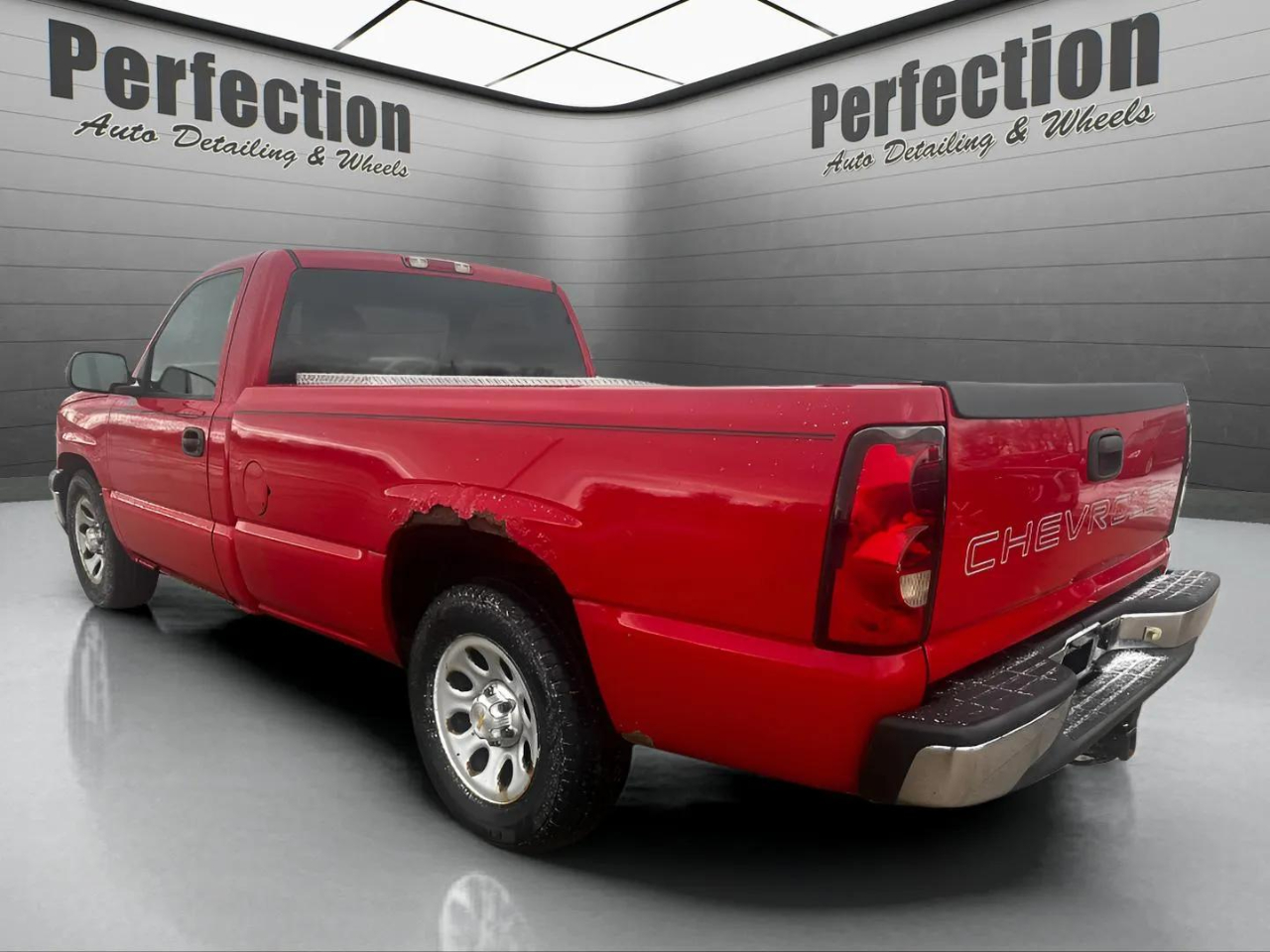 Chevrolet Silverado 1500 Reg Cab 133.0" WB 2WD Work Truck 2006