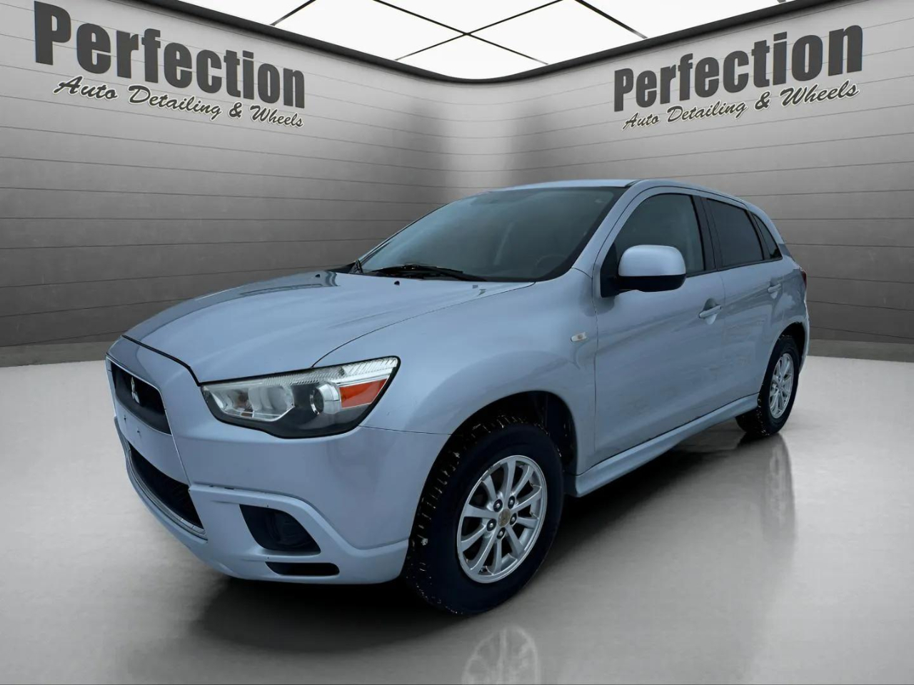 Mitsubishi Outlander Sport 2WD 4dr Man ES 2011