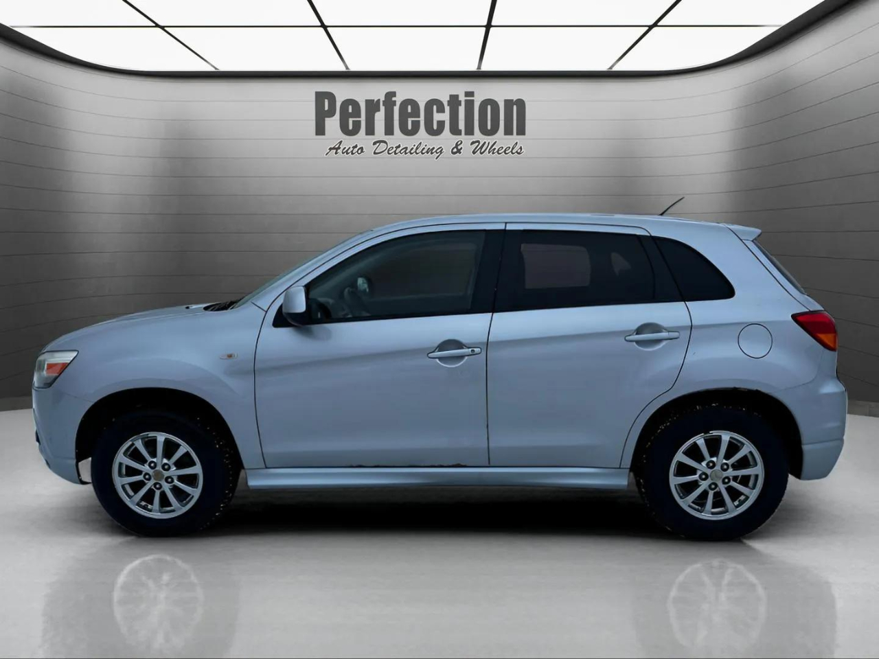 Mitsubishi Outlander Sport 2WD 4dr Man ES 2011