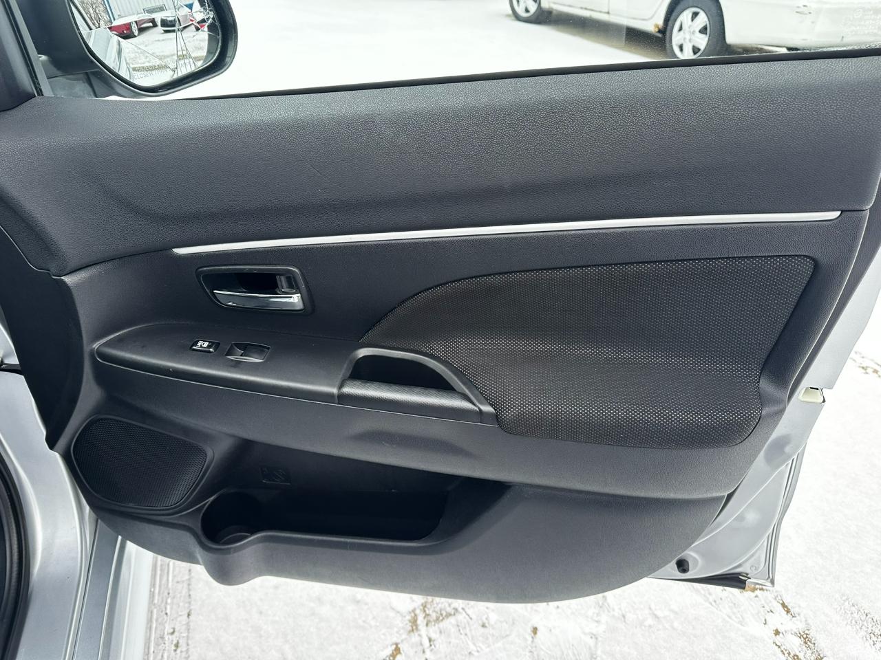 Mitsubishi Outlander Sport 2WD 4dr Man ES 2011