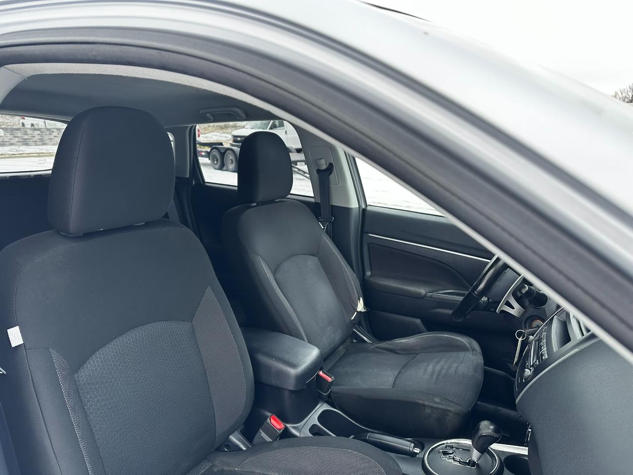 Mitsubishi Outlander Sport 2WD 4dr Man ES 2011