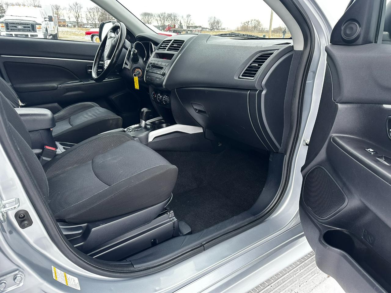 Mitsubishi Outlander Sport 2WD 4dr Man ES 2011