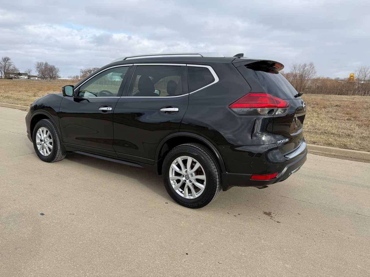 Nissan Rogue AWD SV 2017