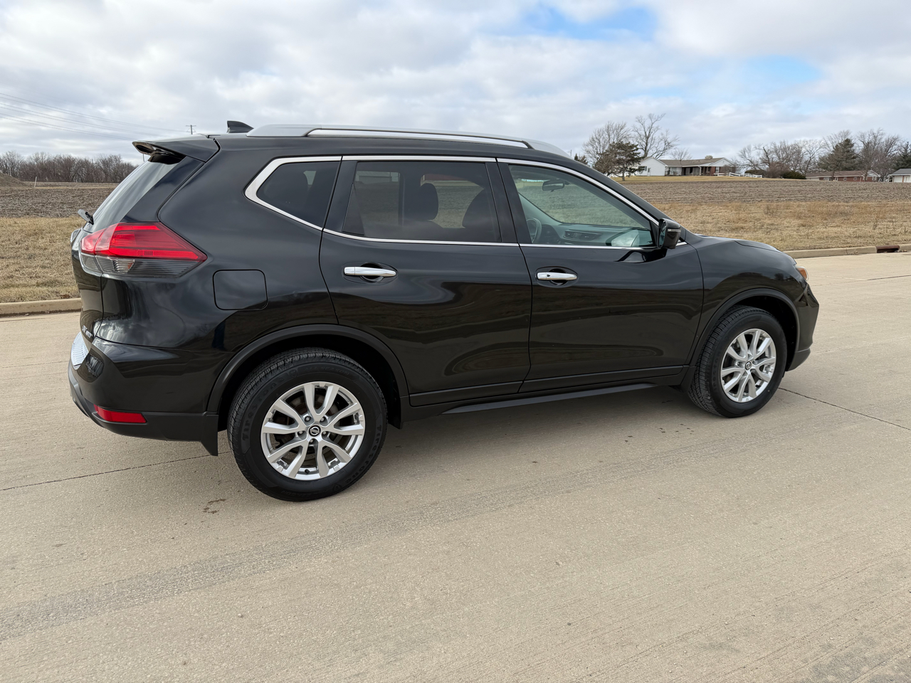Nissan Rogue AWD SV 2017