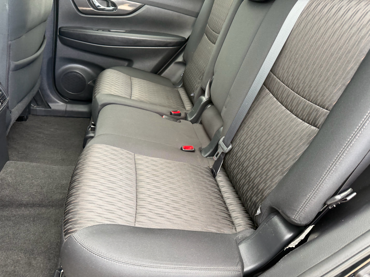 Nissan Rogue AWD SV 2017