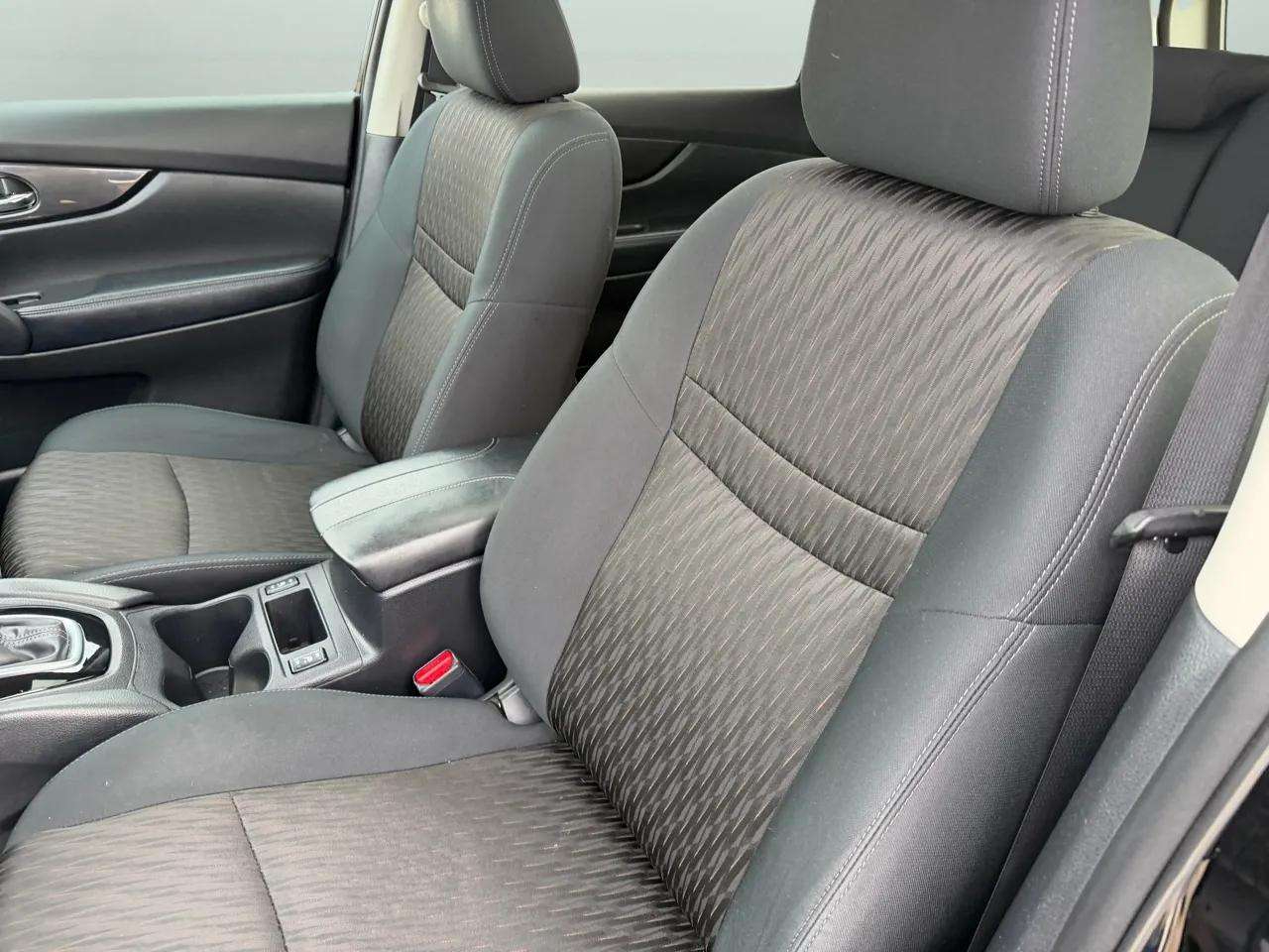 Nissan Rogue AWD SV 2017