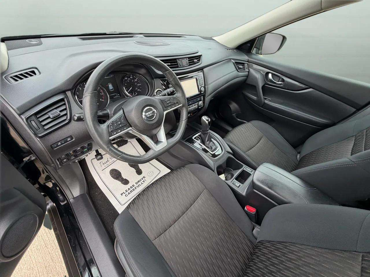 Nissan Rogue AWD SV 2017