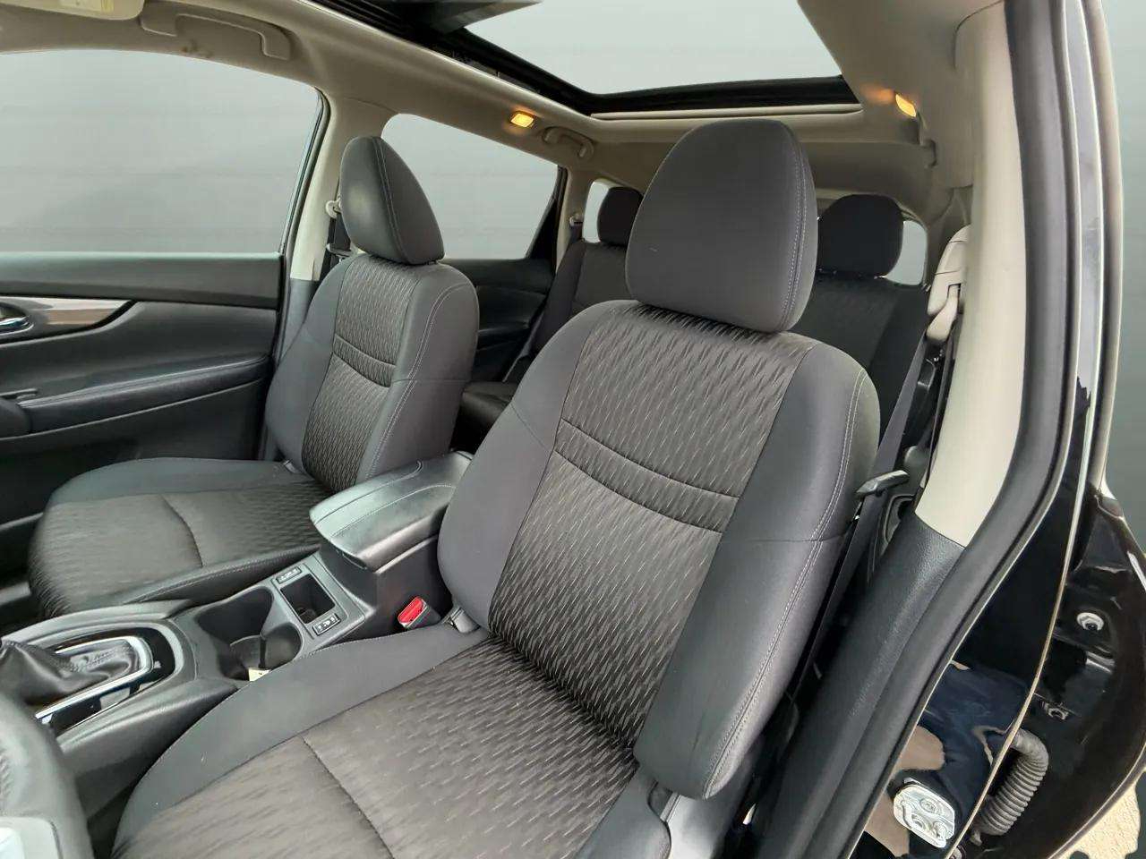 Nissan Rogue AWD SV 2017