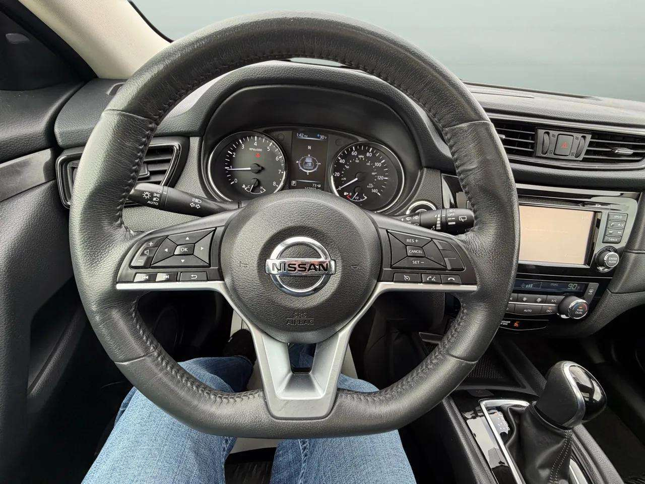 Nissan Rogue AWD SV 2017