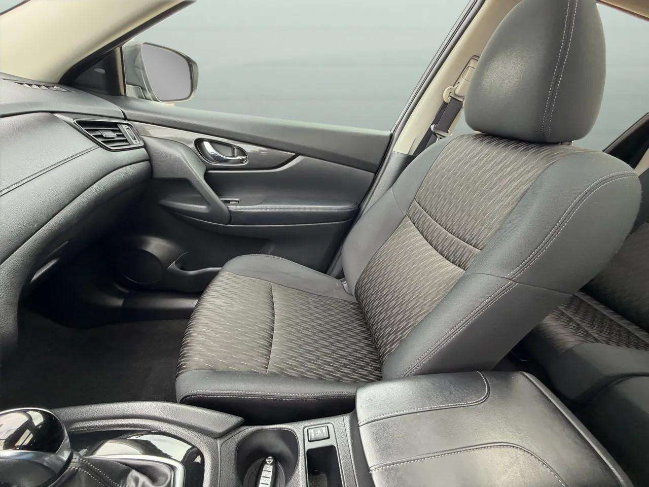 Nissan Rogue AWD SV 2017