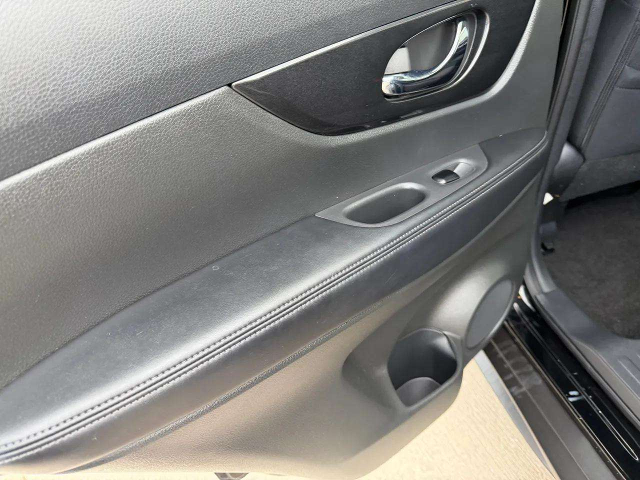 Nissan Rogue AWD SV 2017