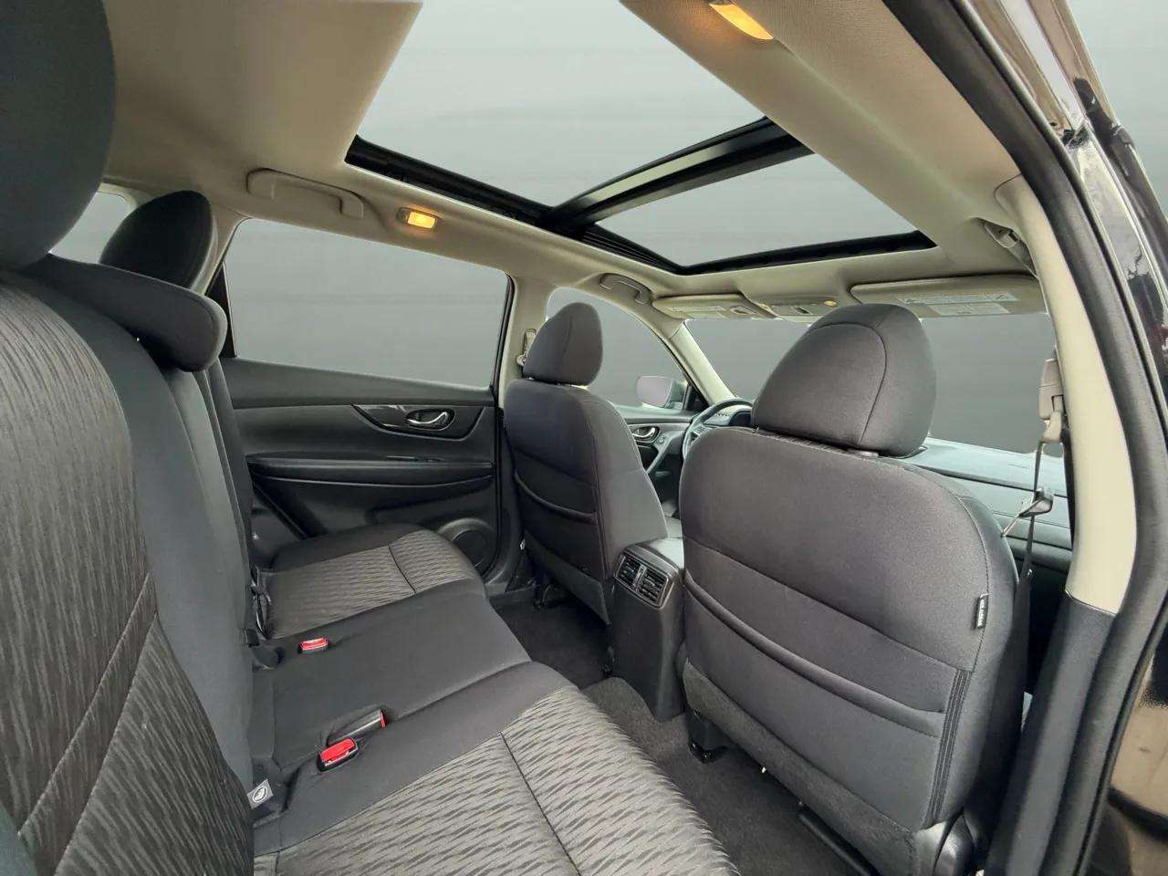 Nissan Rogue AWD SV 2017