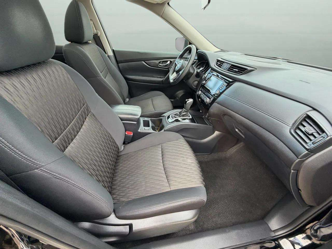 Nissan Rogue AWD SV 2017